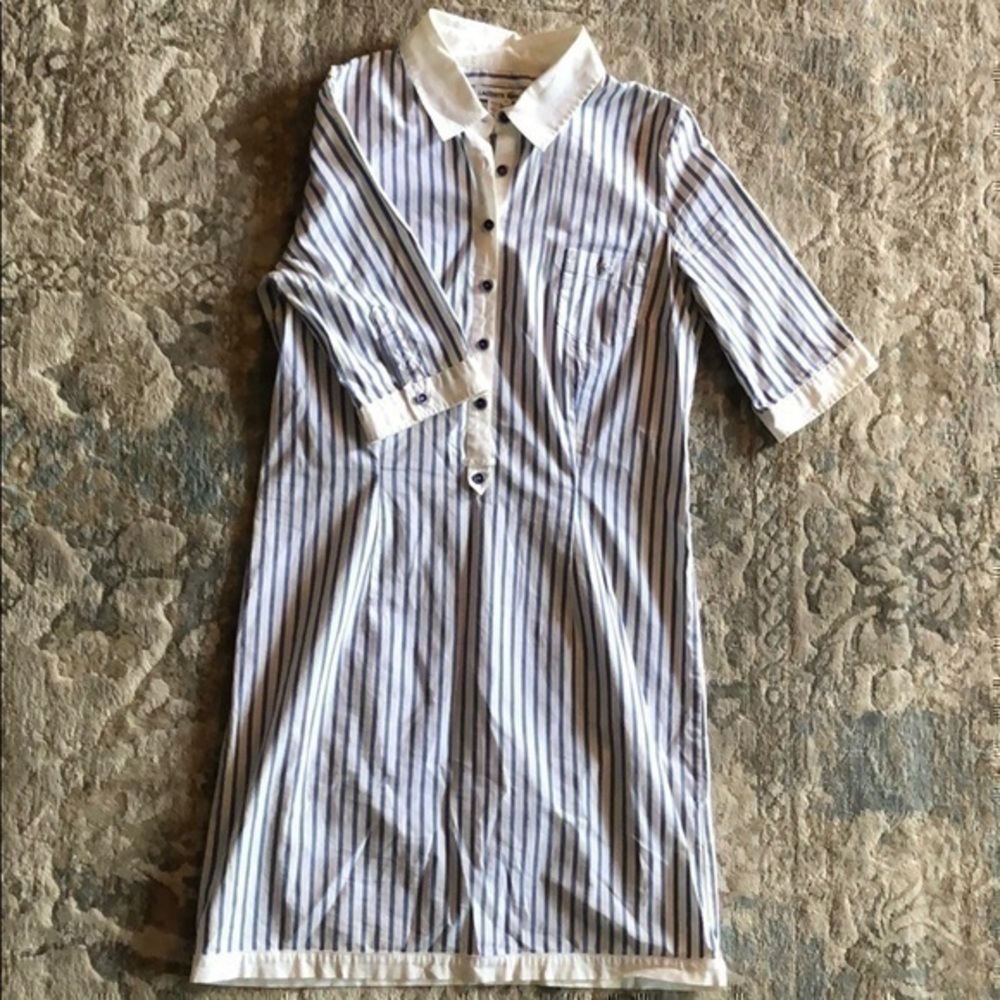 Lacoste dress - Picture 2 of 4